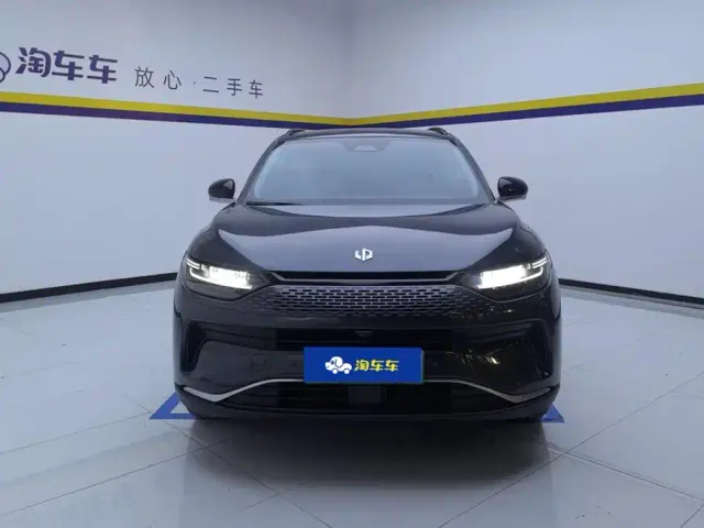 Leapmotor C11 — Фото автомобиля 2