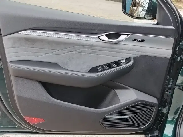 Geely Xingrui — Фото автомобиля 10