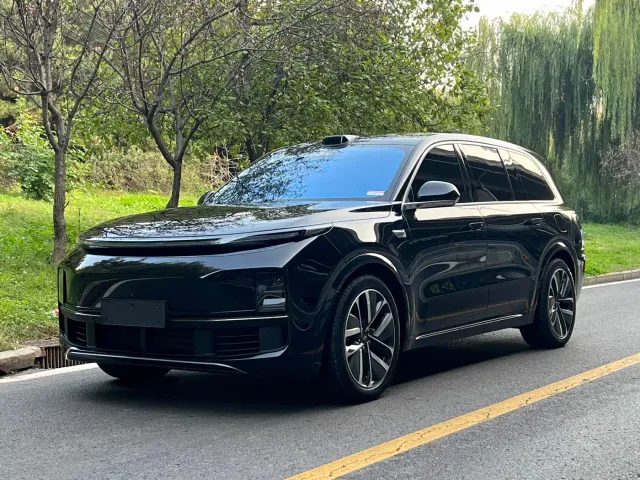 Фотография автомобиля — Li Auto L9
