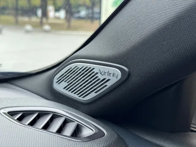Lynk & Co 03 — Фото автомобиля 17