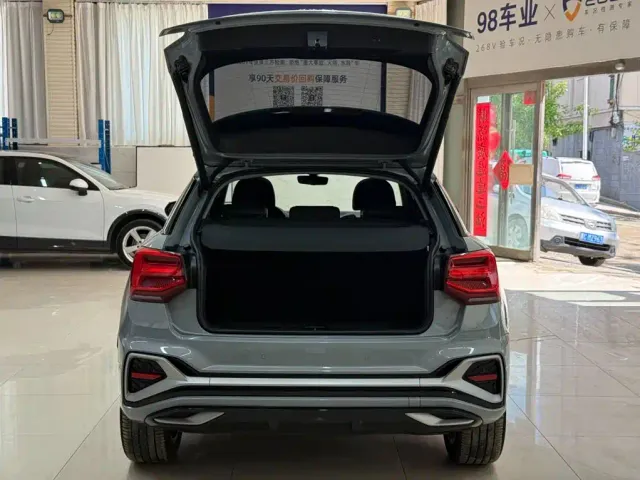 Audi Q2L — Фото автомобиля 23