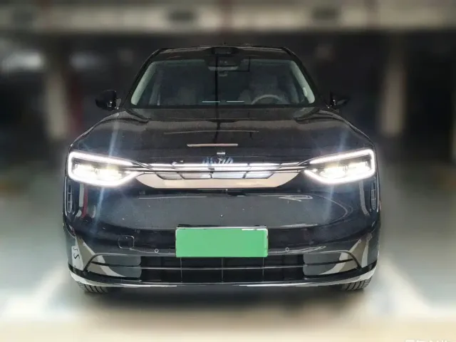 Aito M7 — Фото автомобиля 3