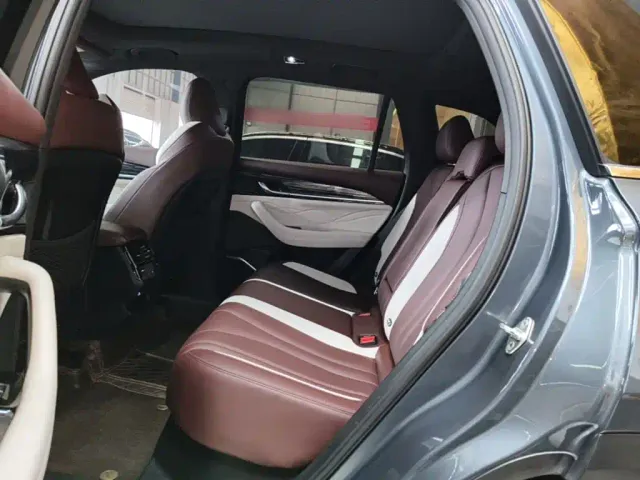 Geely Xingyue L — Фото автомобиля 16