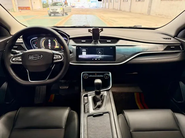 Geely Binrui — Фото автомобиля 9