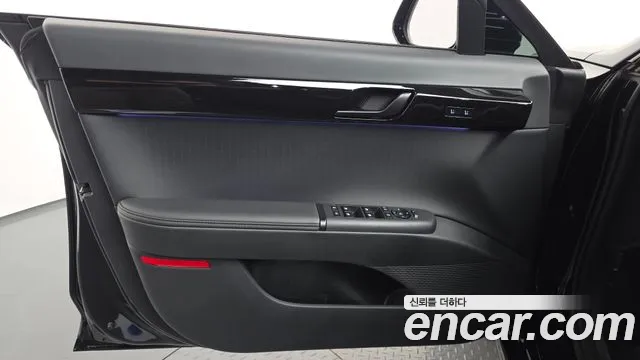 Hyundai Grandeur GN7 — Фото автомобиля 13