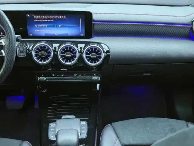 Mercedes-Benz A-Class — Фото автомобиля 21