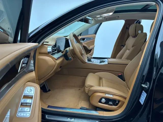 Hongqi H9 — Фото автомобиля 12