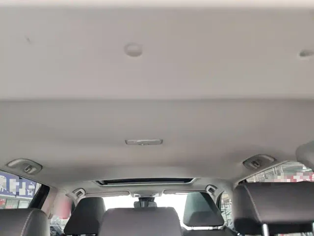 Toyota RAV4 — Фото автомобиля 17