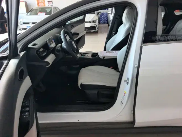 BYD Seal 06 — Фото автомобиля 9