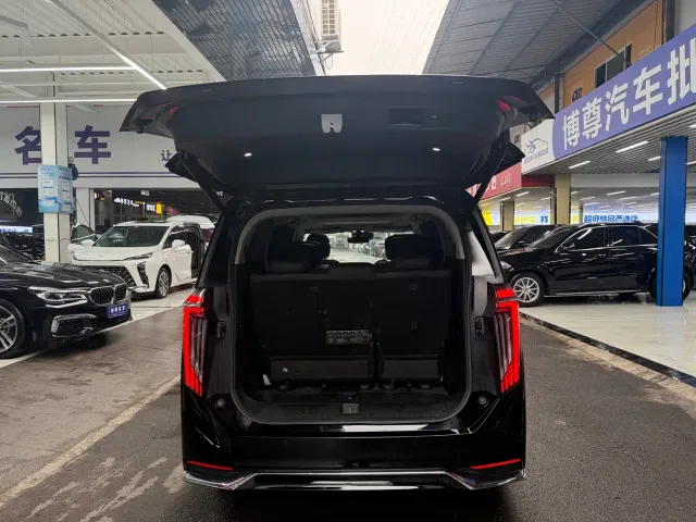 GAC Trumpchi M8 — Фото автомобиля 23