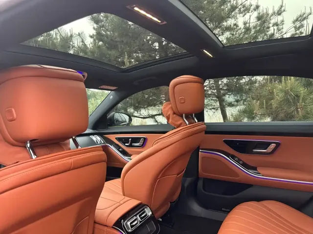 Mercedes-Benz S-Class — Фото автомобиля 12