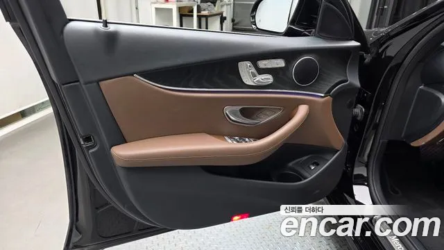 Mercedes-Benz E-Class W213 — Фото автомобиля 13