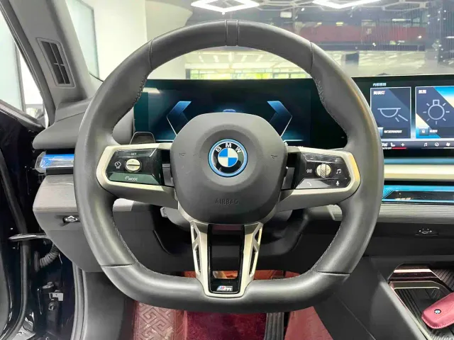 BMW i5 — Фото автомобиля 15