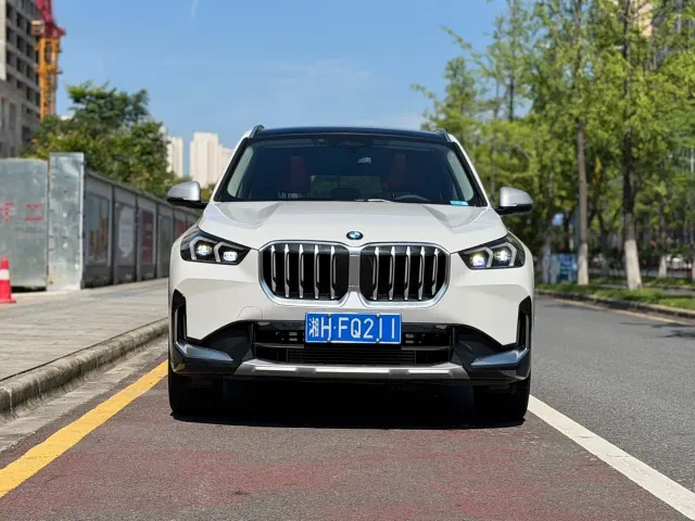 BMW X1 — Фото автомобиля 2