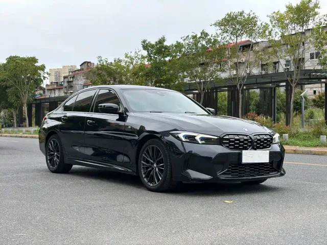 BMW 3 Series — Фото автомобиля 3