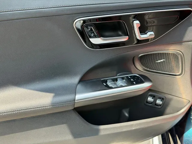 Mercedes-Benz C-Class — Фото автомобиля 11