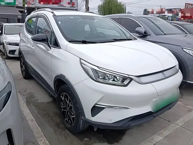 BYD Yuan Pro — Фото автомобиля 3