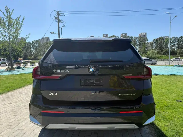 BMW X1 — Фото автомобиля 9