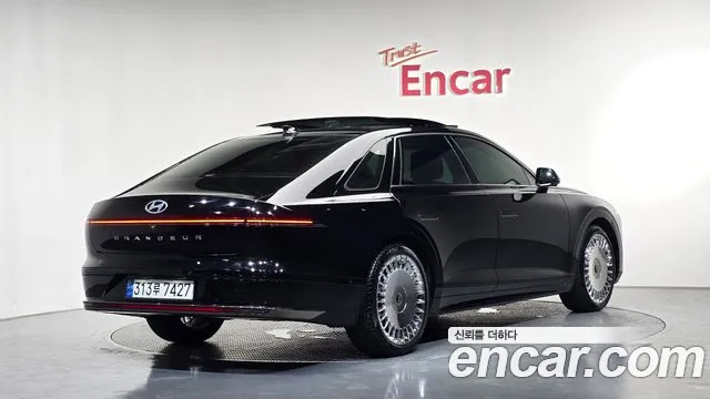 Hyundai Grandeur — Фото автомобиля 2