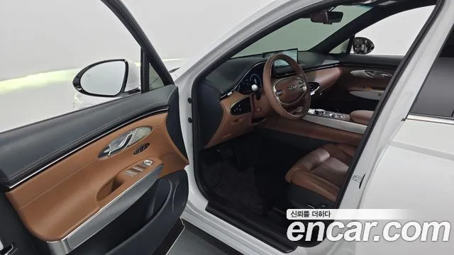 Genesis GV70 2.5T Бензин 2WD — Фото автомобиля 9