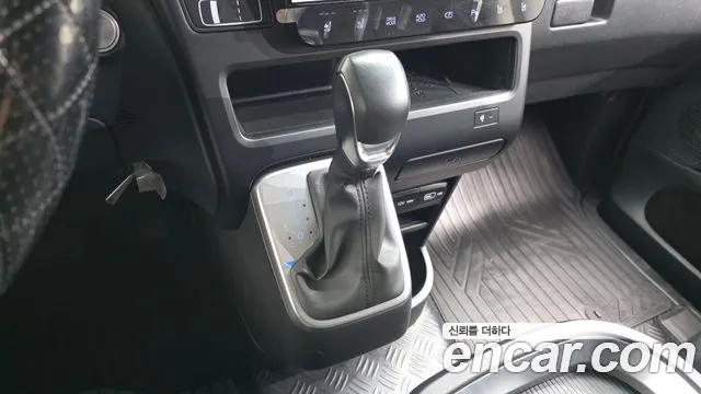 Hyundai Staria — Фото автомобиля 12