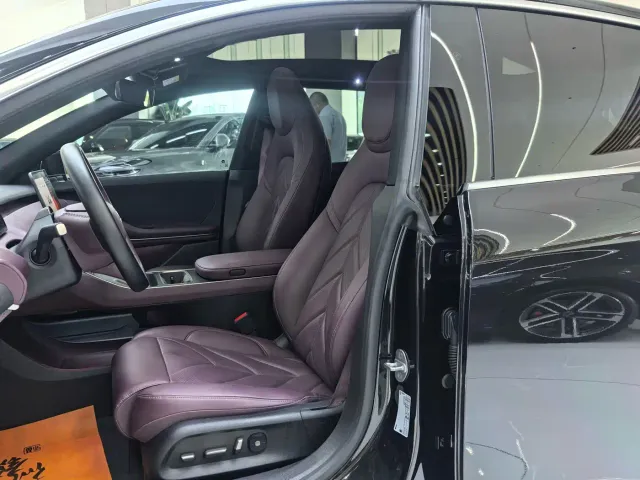 Nio ET5 Touring — Фото автомобиля 11