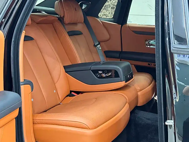 Rolls-Royce Ghost — Фото автомобиля 12