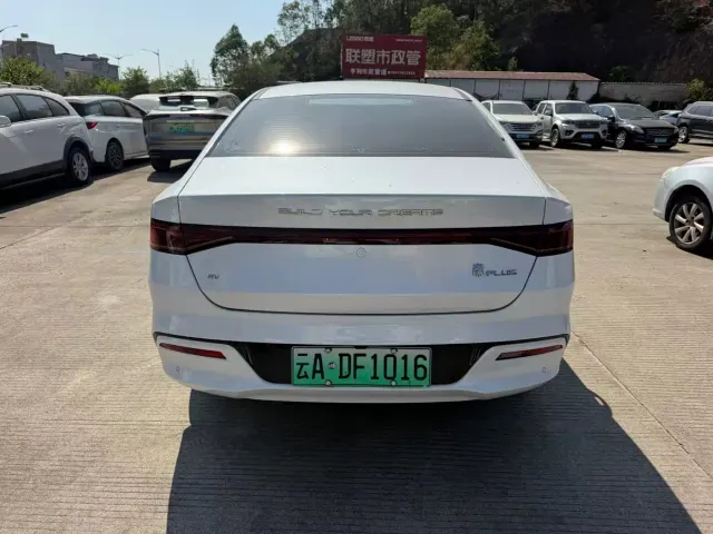 BYD Qin PLUS — Фото автомобиля 9