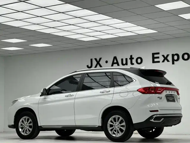 Haval M6 — Фото автомобиля 6