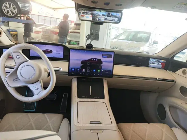 Stelato S9 — Фото автомобиля 3