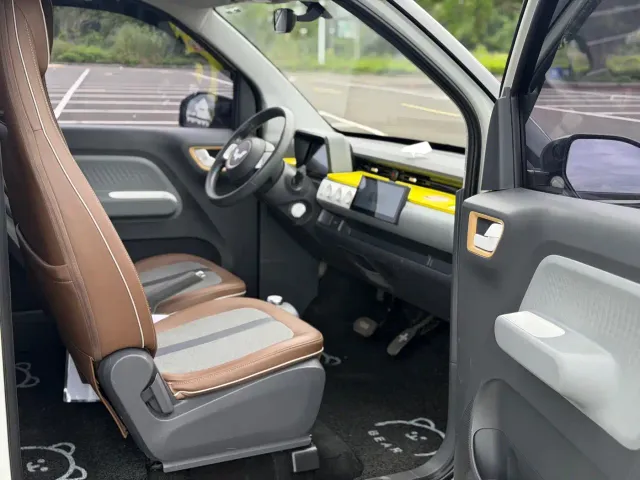 Wuling Hongguang Mini EV — Фото автомобиля 8