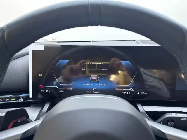 BMW i5 — Фото автомобиля 12