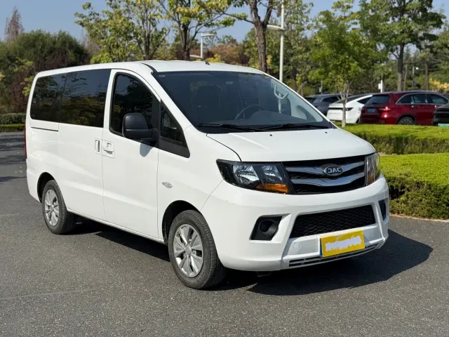 JAC Refine M3 — Фото автомобиля 3