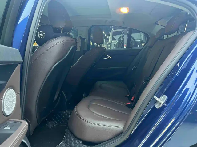 BMW 1 Series — Фото автомобиля 13
