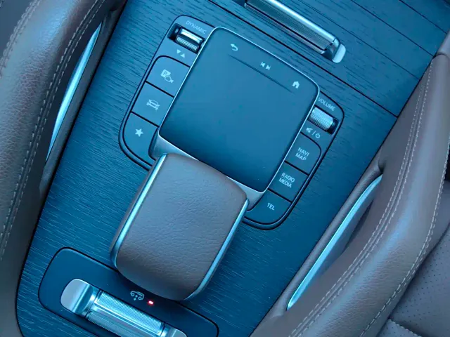 Mercedes-Benz GLE-Class — Фото автомобиля 14