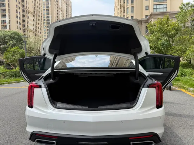 Cadillac CT5 — Фото автомобиля 15