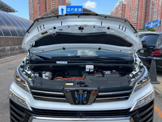 Toyota Vellfire — Фото автомобиля 28