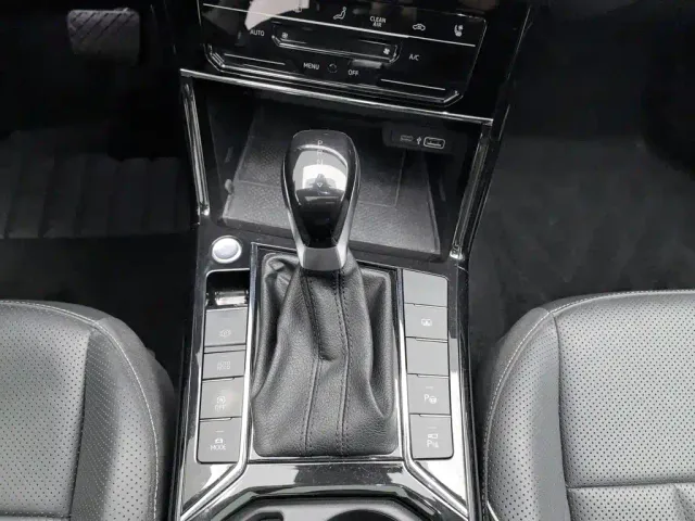 Volkswagen Passat — Фото автомобиля 13