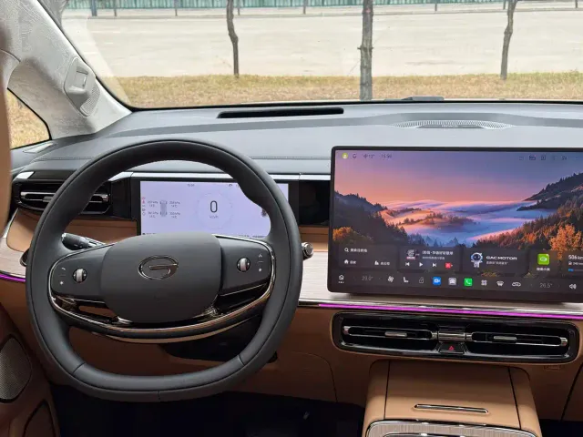 GAC Trumpchi E8 — Фото автомобиля 9