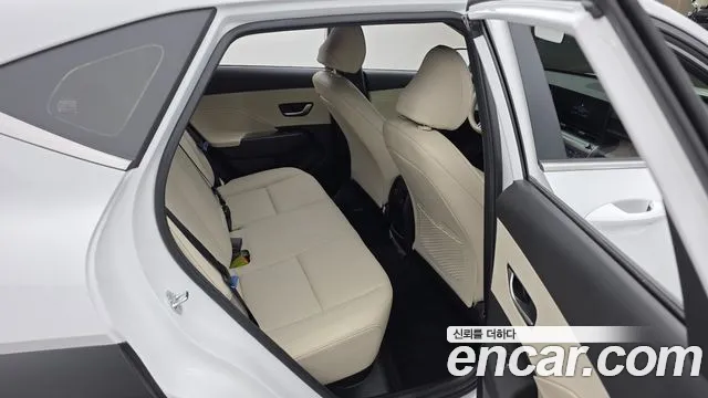 Hyundai Kona SX2 — Фото автомобиля 12