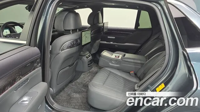 Genesis G90 Бензин 3.5 турбо AWD — Фото автомобиля 8
