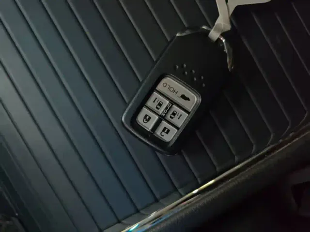 Honda Odyssey — Фото автомобиля 8