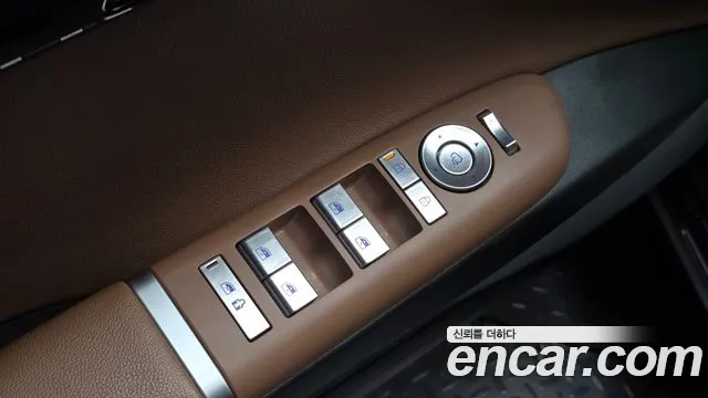 Hyundai Grandeur GN7 — Фото автомобиля 29