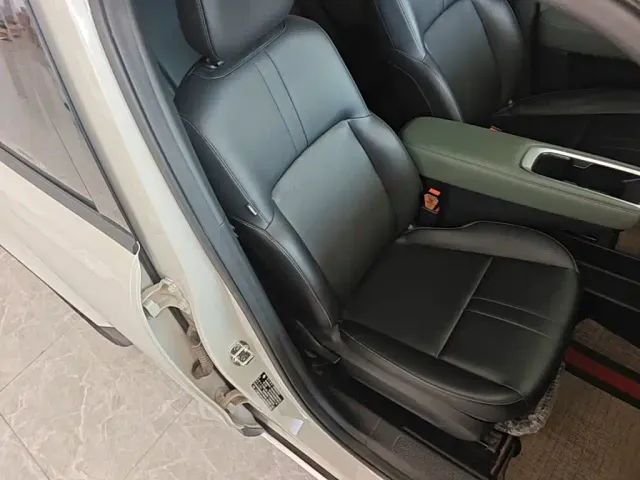 Baojun Yep Plus — Фото автомобиля 24