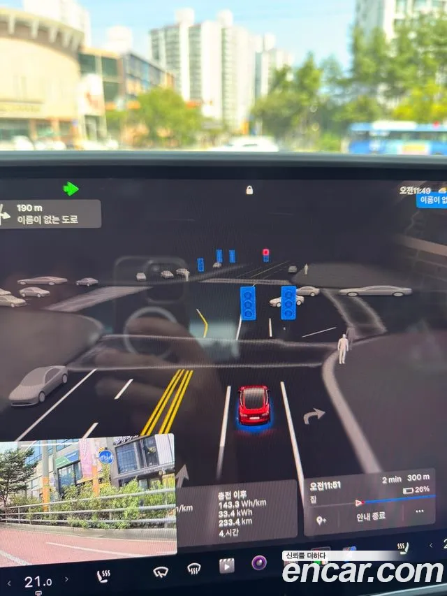 Tesla Model 3 — Фото автомобиля 7