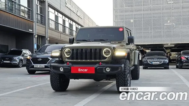 Фотография автомобиля — Jeep Gladiator