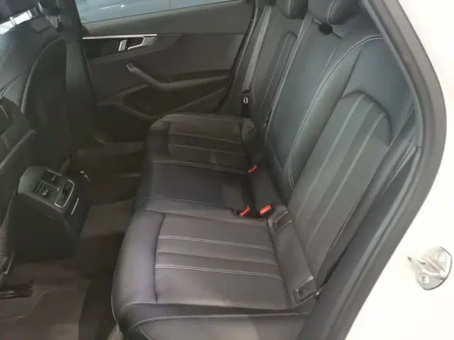 Audi A4L — Фото автомобиля 21
