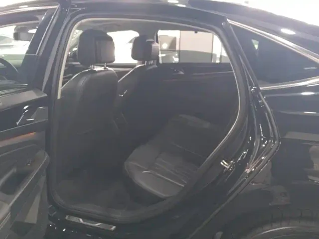 Volkswagen Passat — Фото автомобиля 11
