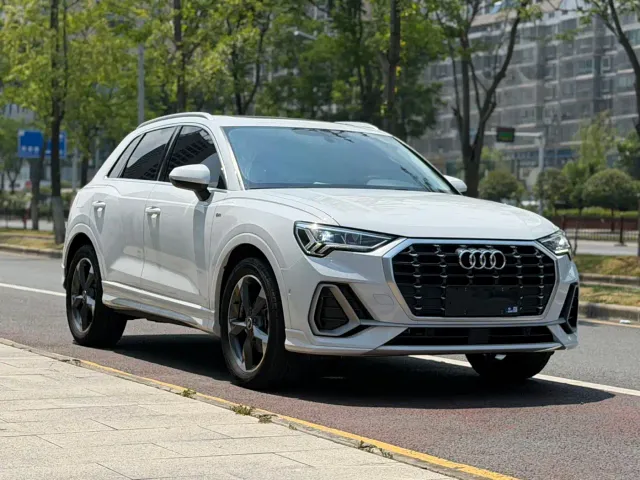 Audi Q3 — Фото автомобиля 3