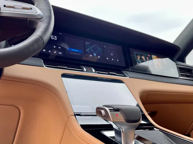 Li Auto ONE — Фото автомобиля 16